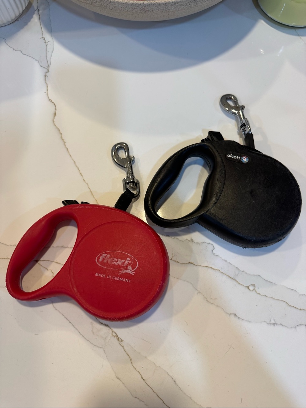 Retractable Dog Leash Duo